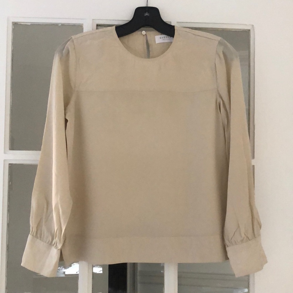 Everlane silk shirt beige/eggshell color